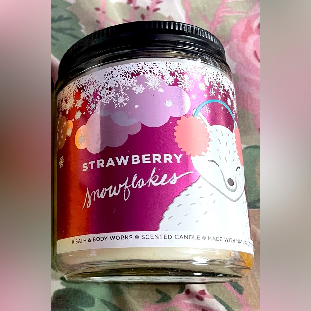 NWT white barn /bath & body works 1 wick candle